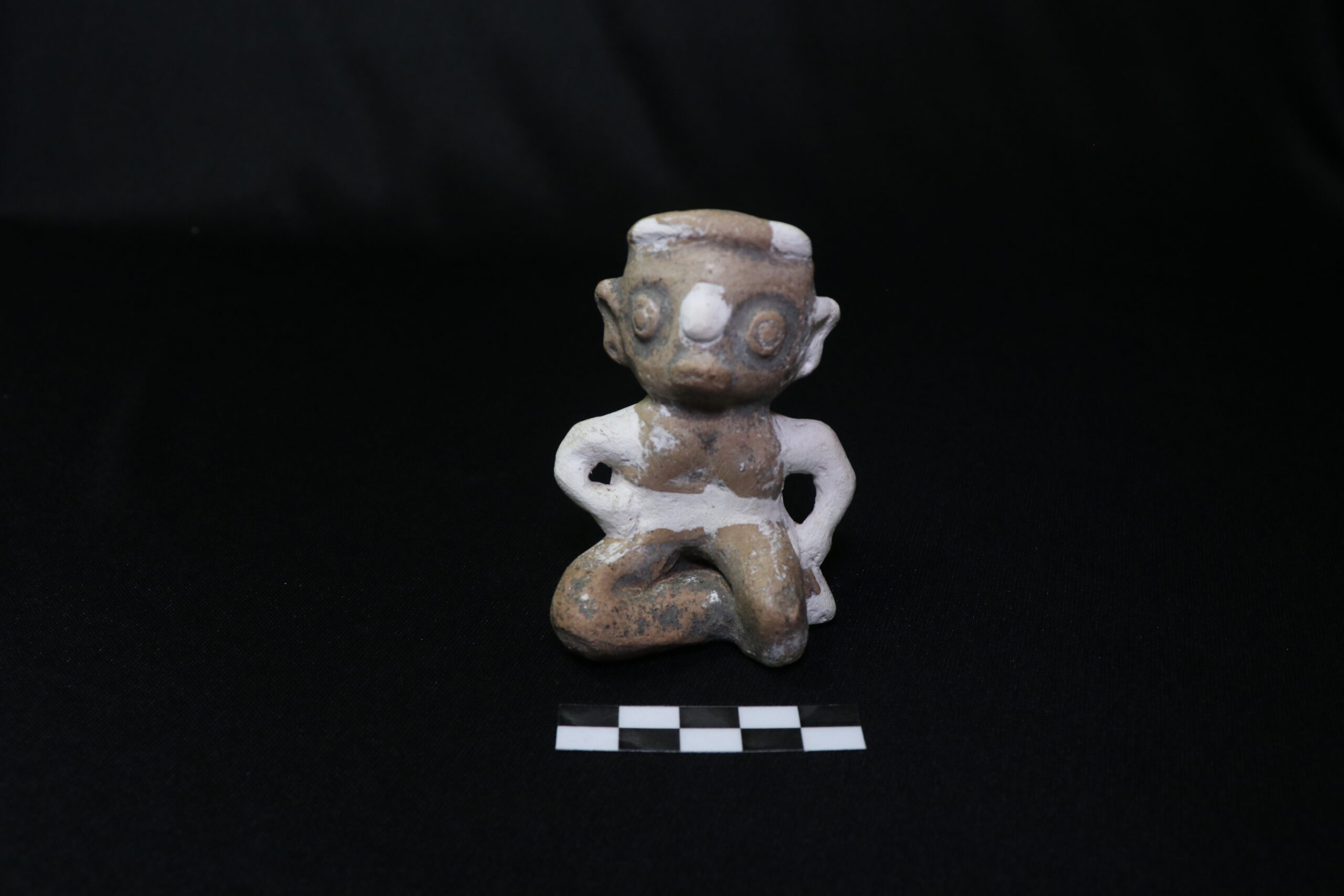 Estatueta base semilunar 12