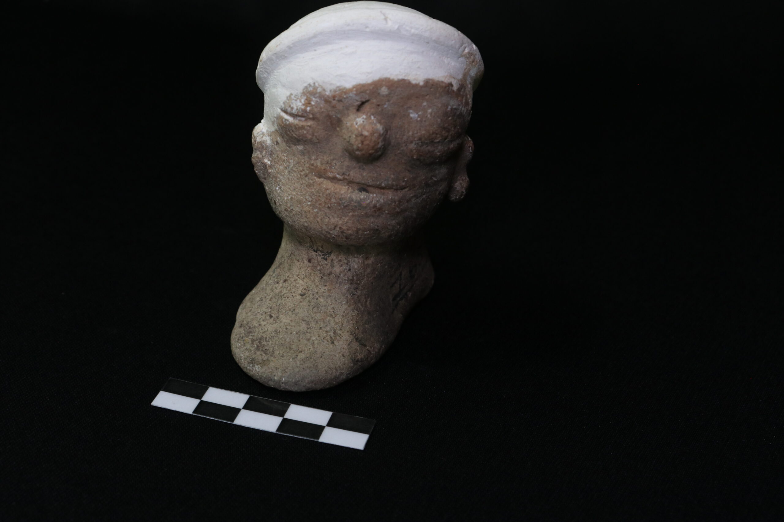 Estatueta unípede 3